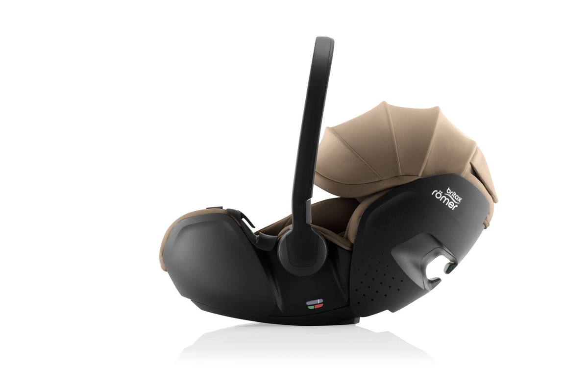 Siège-auto Baby-Safe Pro i-Size groupe 0+ Lux Britax vue côté avec siège allongé