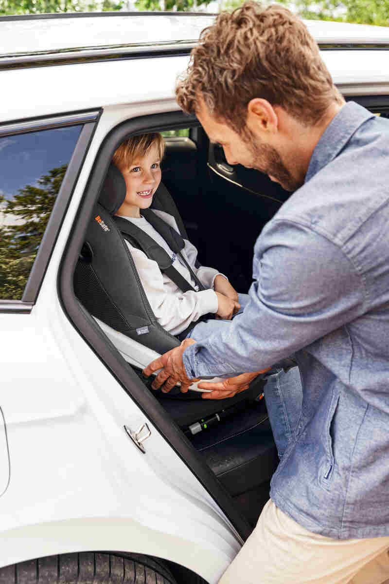 Siège-auto Beyond 360 i-Size groupe 0+/1/2 et Base isofix Beyond BeSafe lifestyle 1 1