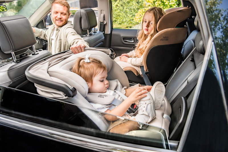 Siège-auto Swivel Grow Max Air i-Size groupe 0/1/2 Britax Romer lifestyle 1