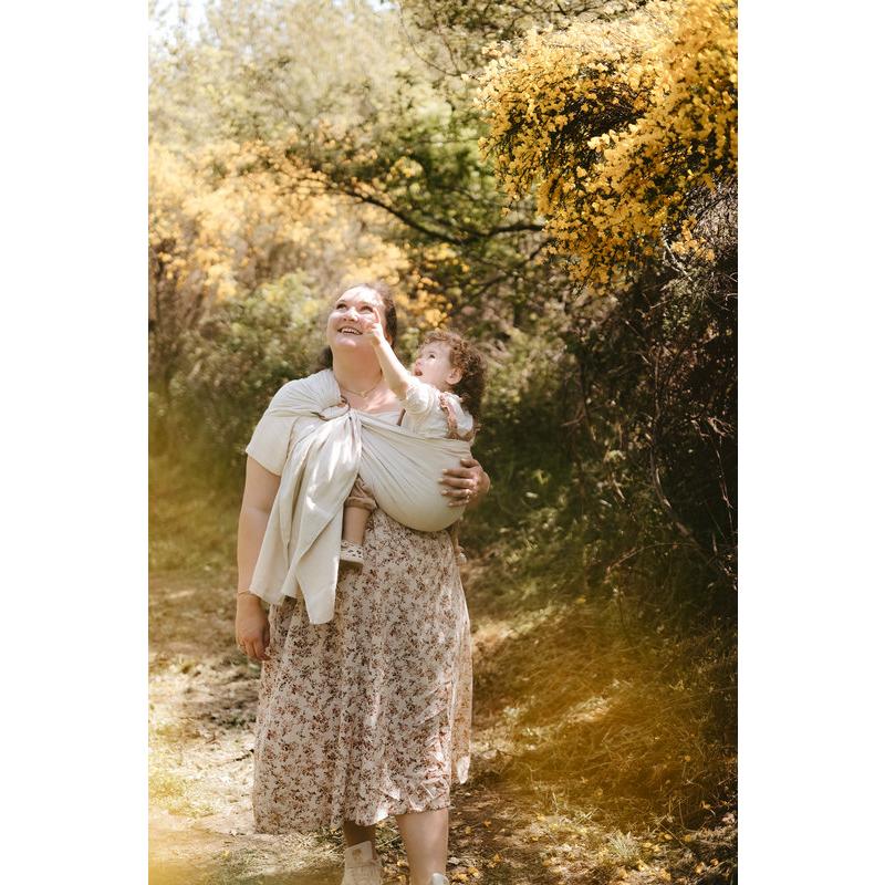 Sling tissé écharpe de portage sans noeud Lin Naturel NEOBULLE lifestyle 5
