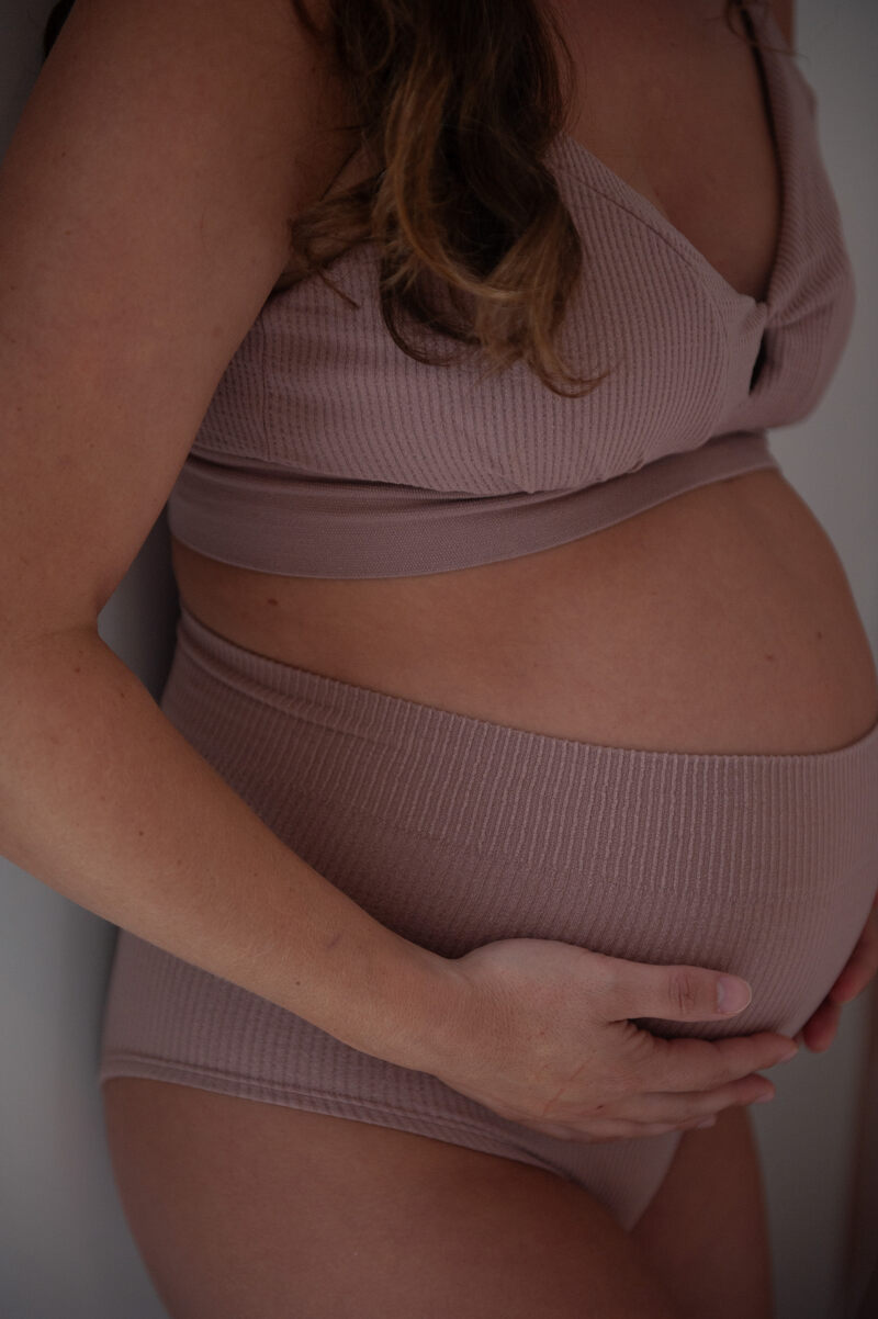 Soutien-gorge d'allaitement Mama Glow MAMA HANGS lifestyle6