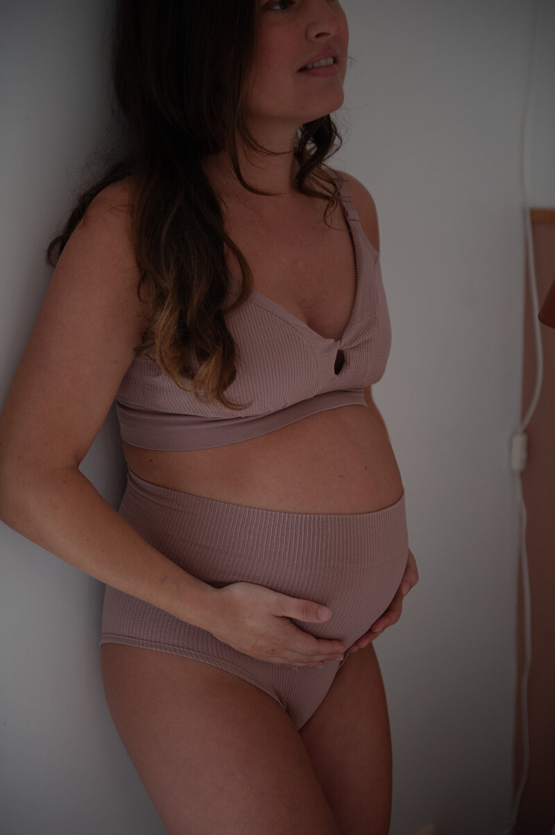 Soutien-gorge d'allaitement Mama Glow MAMA HANGS lifestyle4