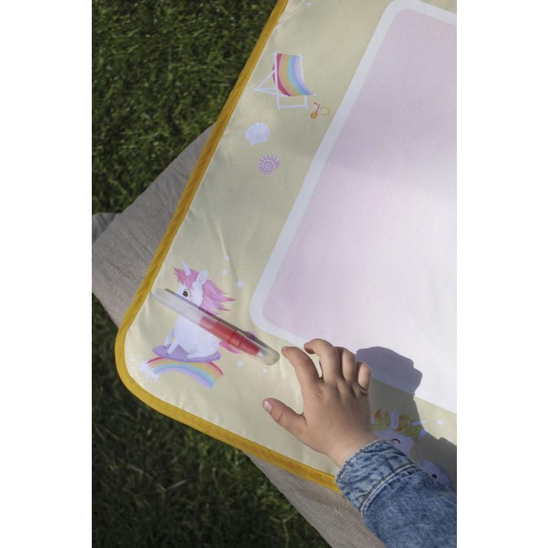Tapis de dessin à l’eau La plage des licornes FILIBABBA lifestyle 3