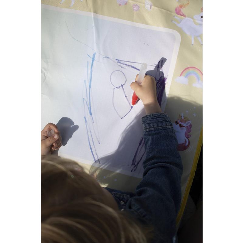 Tapis de dessin à l’eau La plage des licornes FILIBABBA lifestyle 4