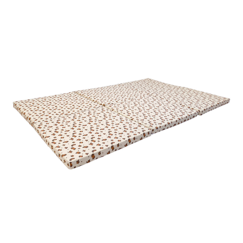 Tapis de motricité XL Leopard Candide deplier