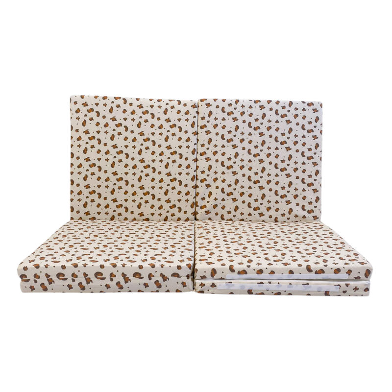 Tapis de motricité XL Leopard Candide devant