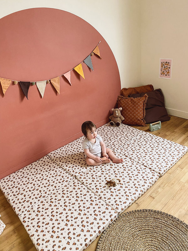Tapis de motricité XL Leopard Candide lifestyle 3