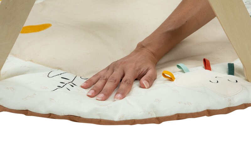 Tapis d'éveil avec arche en bois Luxe Gymini - Garden of Adventures Tiny love toucher