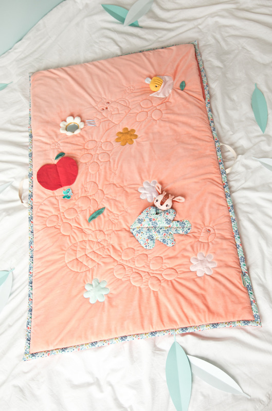 Tapis d'éveil et sommeil Stella le faon Lilliputiens zoom