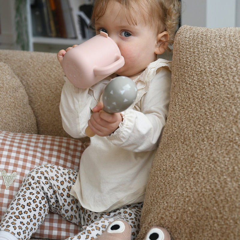 Tasse d'apprentissage silicone - Barbe à papa Beaba lifestyle 4