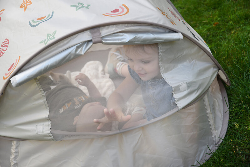 Tente Anti-UV, Haute Protection, UPF50+, Ventilation, Evolutive, Aire de Jeux, 0-24Mois, Breezynest Beaba lifestyle 8