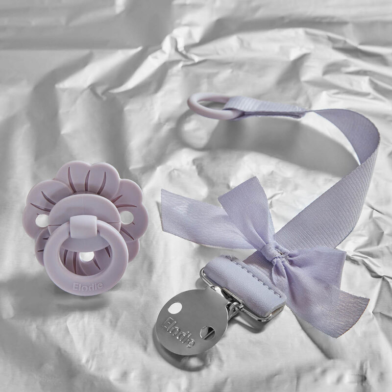 Tétine Binky Bloom 3 mois et + Lavender Love Elodie lifestyle