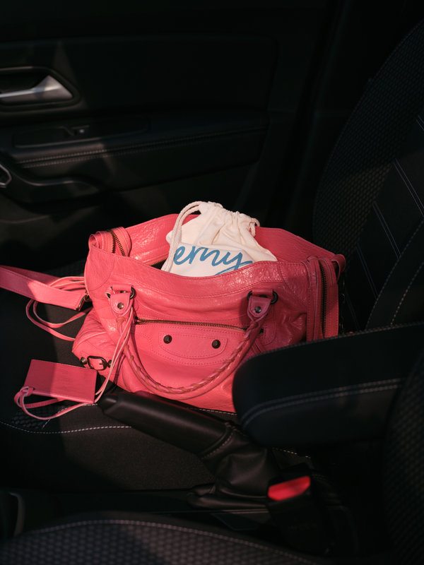 Tire-lait mains libres 2-en-1 Emy Pump lifestyle 6