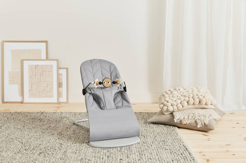 Transat Bliss Tissé Matelassage Pétale Gris Clair Babybjorn lifestyle10