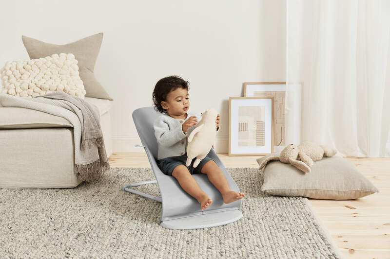 Transat Bliss Tissé Matelassage Pétale Gris Clair Babybjorn lifestyle4
