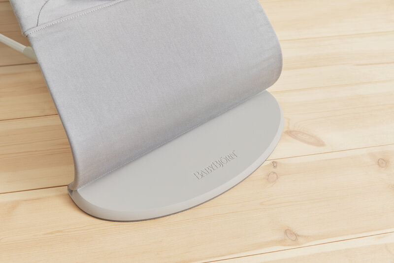 Transat Bliss Tissé Matelassage Pétale Gris Clair Babybjorn lifestyle7