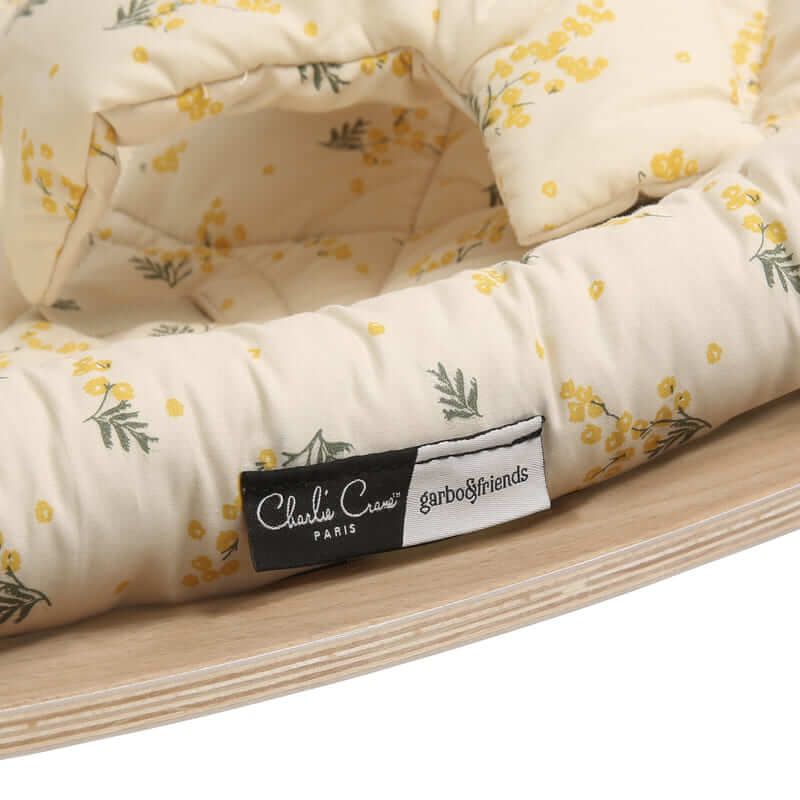 Transat en bois de hêtre Levo avec coussin au choix Charlie Crane detail