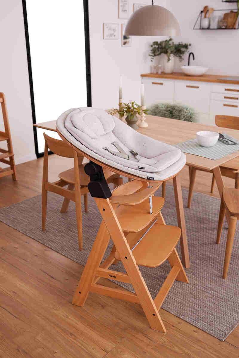 Transat en bois Highchair Bouncer Eco Light-grey pour chaise haute Hauck lifestyle5