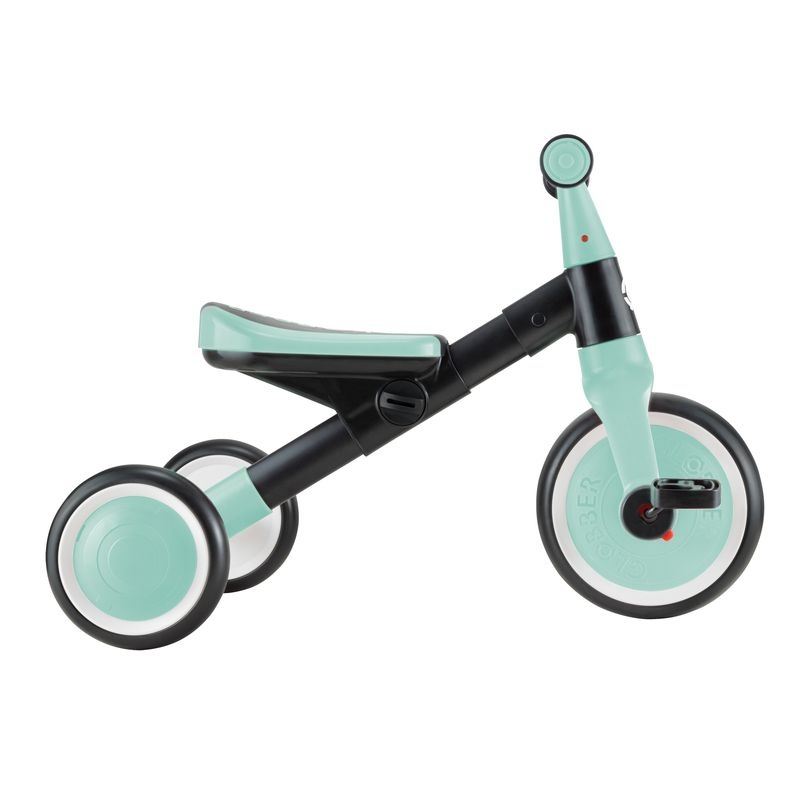 Tricycle Learning trike 2 in 1 mint Globber vue cote pedale