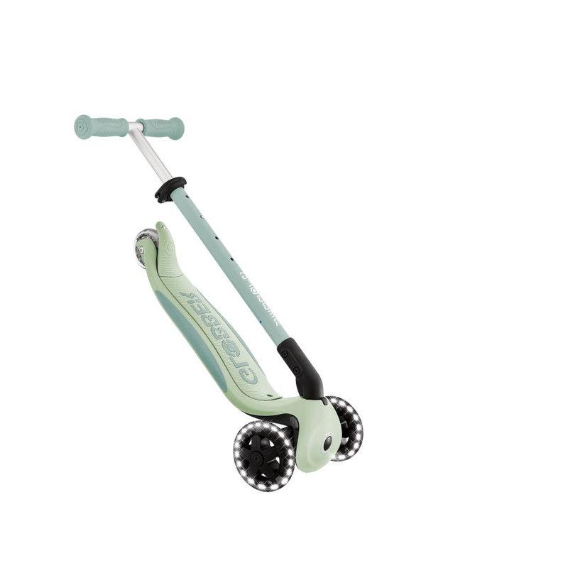 Trottinette Go Up Baby Lights 360 GLOBBER pliée