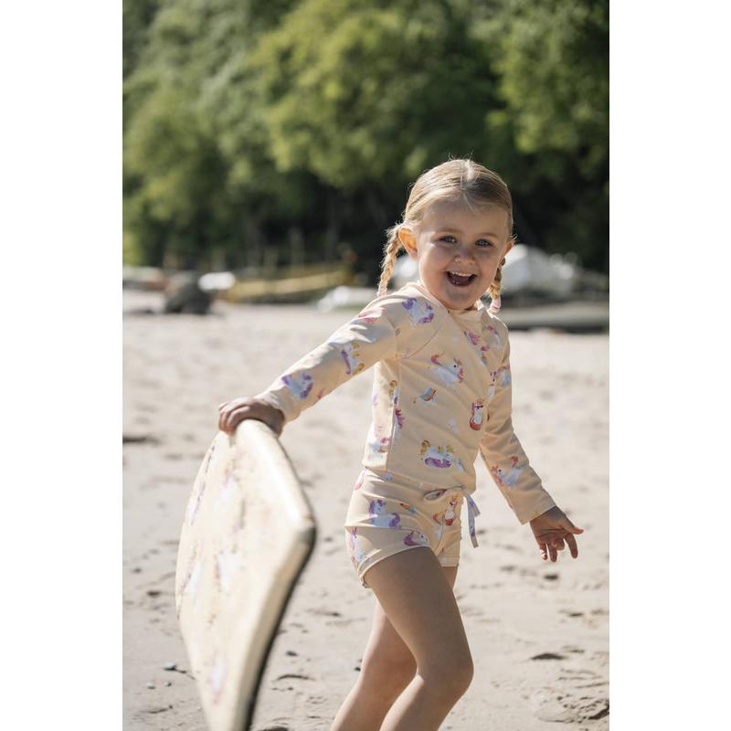 T-shirt anti-UV manches longues 1-2 ans Nor La plage des licornes FILIBABBA lifestyle 1