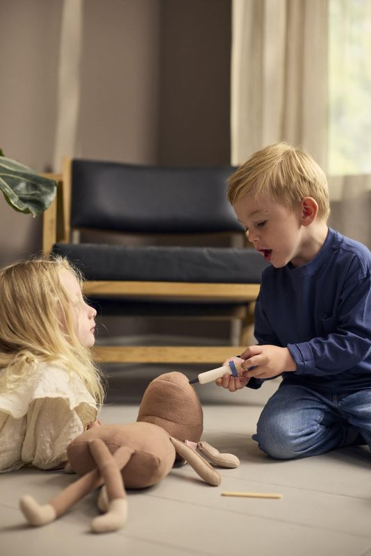 Valisette de jeu Jouets en bois Petit Docteur Filibabba lifestyle 1