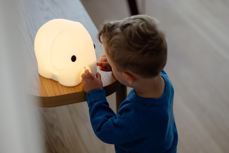 Veilleuse First Light Rechargeable Elephant Mr Maria lifestyle 1