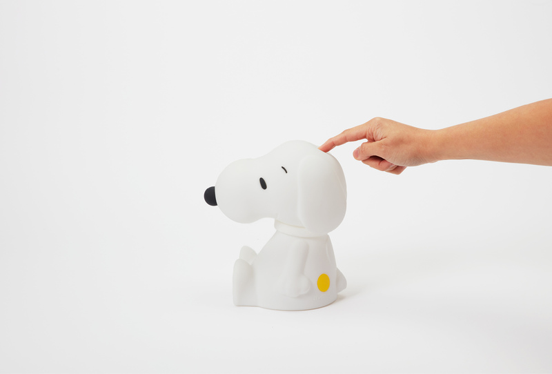 Veilleuse First Light rechargeable Snoopy Mr Maria bouton