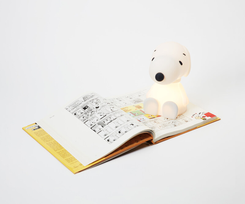 Veilleuse First Light rechargeable Snoopy Mr Maria livre