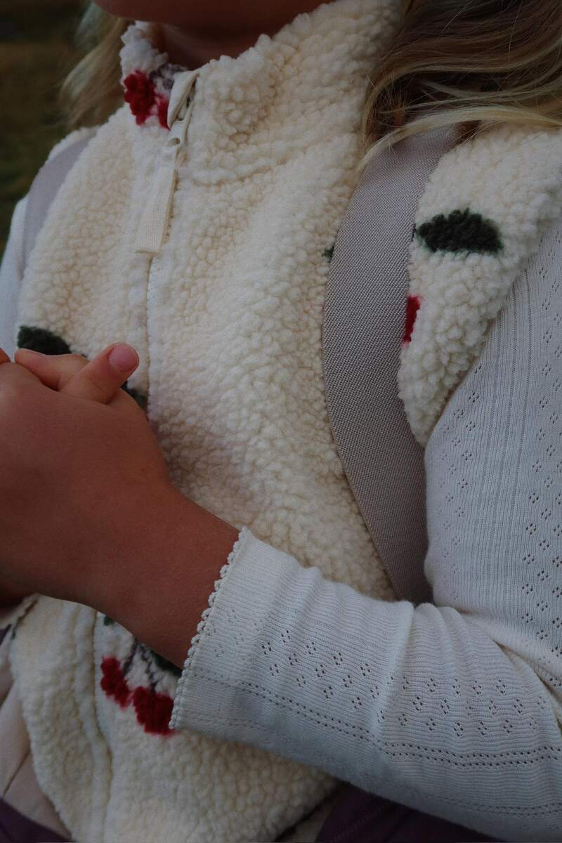 Veste sans manches Grande Cerise Konges lifestyle